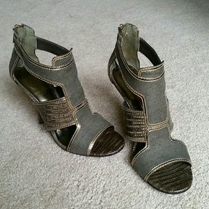 Tory Burch Sandals 4" Comfortable Heel 7.5M EUC